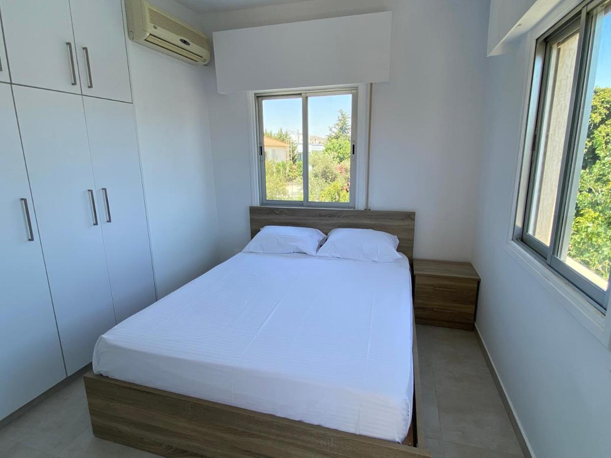 1-Bedroom Apartment With View Limassol Eksteriør billede